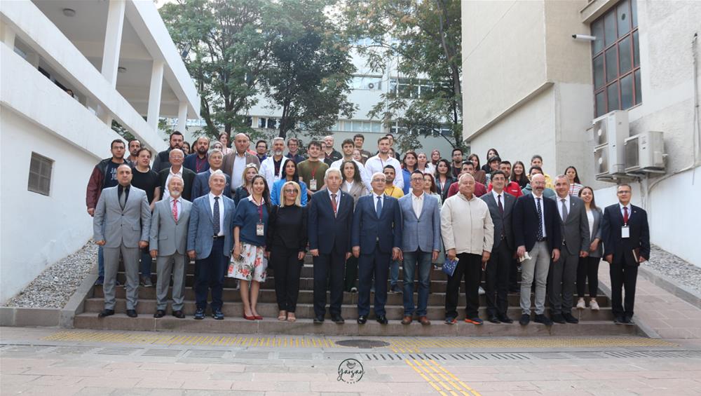 AFETLERDE VETERİNER HEKİMLİĞİ ÇALIŞTAYI BAŞARIYLA TAMAMLANDI  